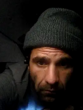 fitguy7124u online show from December 1, 5:12 am