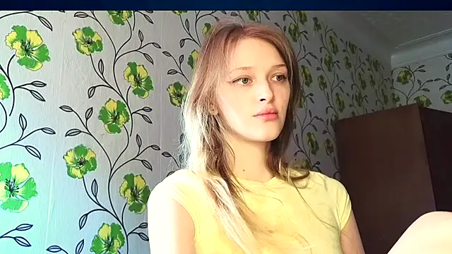 Snapshot of Evvie_Summn1 chatting on May 23, 2:21 pm Evvie Summn1 online show from May 23, 2:21 pm