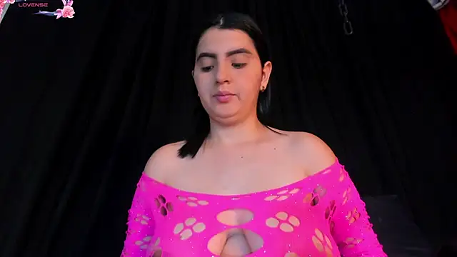 AnithaaYork online show from May 14, 8:37 pm