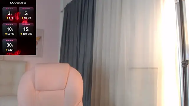 Snapshot of liss_black chatting on January 31, 12:07 pm liss black online show from January 31, 12:07 pm