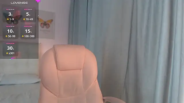 Snapshot of liss_black chatting on March 20, 3:47 pm liss black online show from March 20, 3:47 pm