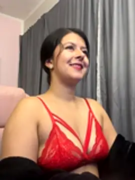 Snapshot of liss_black chatting on October 15, 5:29 am liss black online show from October 15, 5:29 am