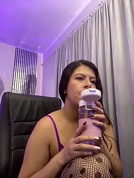 liss black online show from March 30, 3:51 am