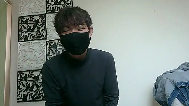 UKI06 online show from March 12, 4:19 am