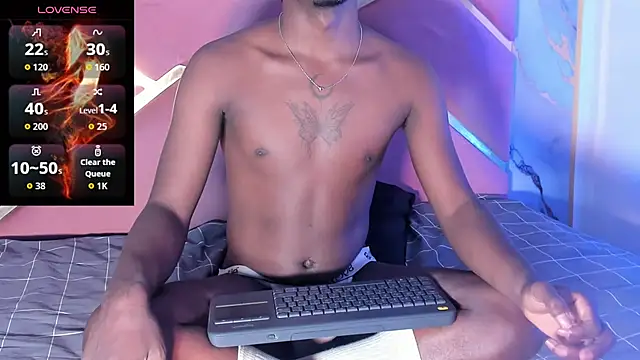 Snapshot of xBlack_Hotx chatting on May 7, 7:41 pm xBlack Hotx online show from May 7, 7:41 pm
