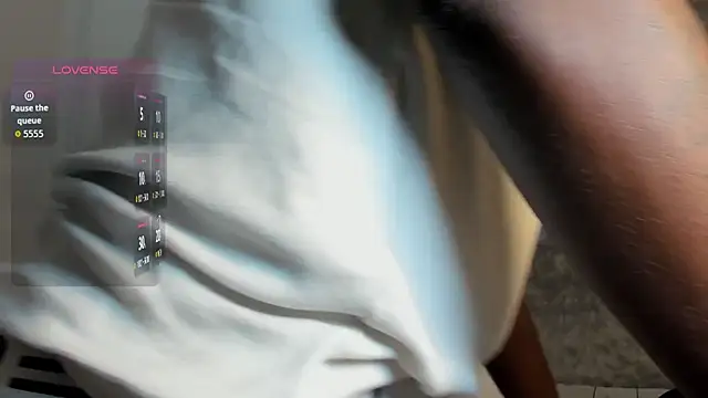 Snapshot of xBlack_Hotx chatting on May 29, 6:28 pm xBlack Hotx online show from May 29, 6:28 pm