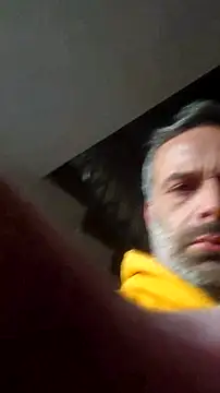 Snapshot of Gianlucazeis chatting on December 15, 2:43 pm Gianlucazeis online show from December 15, 2:43 pm