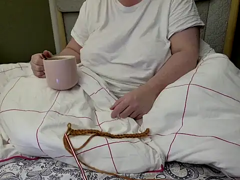 MarthaBriest online show from October 22, 2:23 am