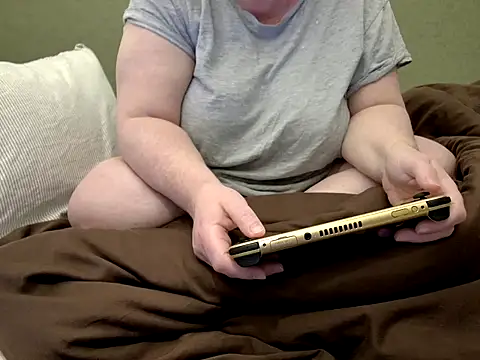 MarthaBriest online show from March 28, 2:44 am