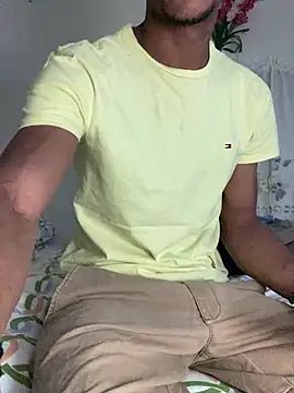 Johnras121 online show from April 6, 11:05 pm