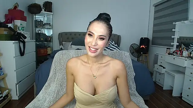 Snapshot of aya_saki chatting on March 6, 10:34 am aya saki online show from March 6, 10:34 am