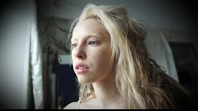  Phantom thread  online show from February 25, 8:58 am