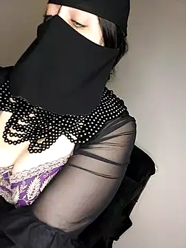 Snapshot of -Arab_milf- chatting on February 12, 11:29 am -Arab milf- online show from February 12, 11:29 am