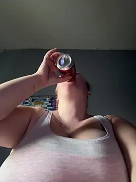 busty-bella1 online show from July 5, 7:43 pm