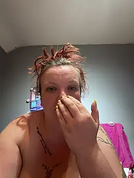 busty-bella1 online show from July 8, 9:52 pm