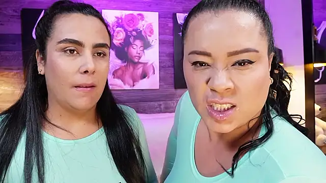 Snapshot of DanyAndAlexa chatting on January 17, 12:32 pm DanyAndAlexa online show from January 17, 12:32 pm