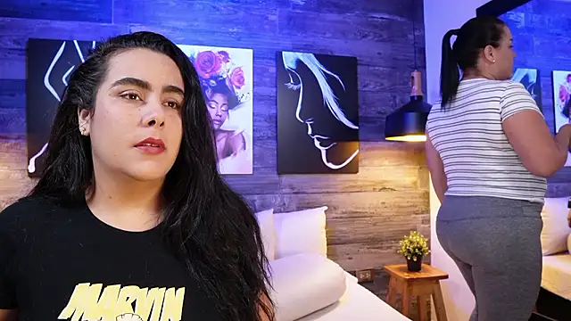 Snapshot of DanyAndAlexa chatting on February 2, 11:20 am DanyAndAlexa online show from February 2, 11:20 am