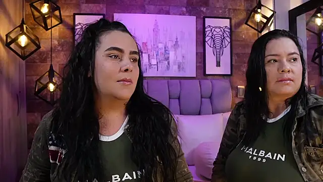 Snapshot of DanyAndAlexa chatting on February 20, 11:22 am DanyAndAlexa online show from February 20, 11:22 am