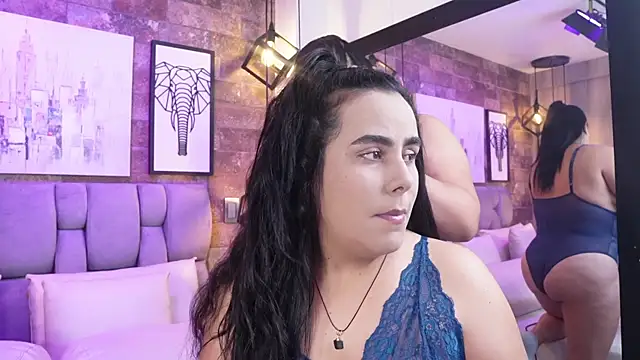 Snapshot of DanyAndAlexa chatting on February 24, 1:20 pm DanyAndAlexa online show from February 24, 1:20 pm