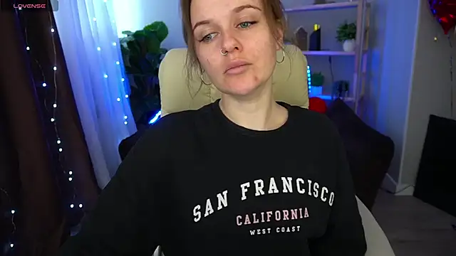 MaribelRiverr  online show from March 12, 6:51 am