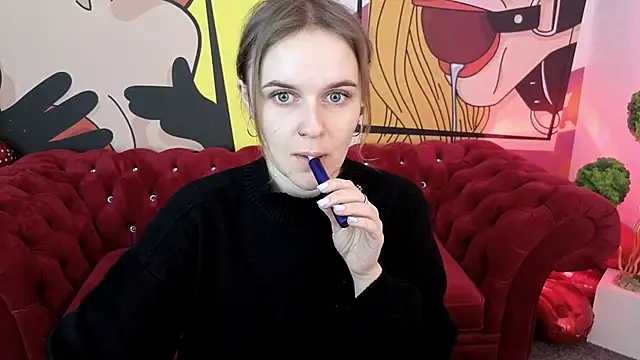 Snapshot of MaribelRiverr_ chatting on March 13, 7:15 am MaribelRiverr online show from March 13, 7:15 am
