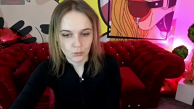 Snapshot of MaribelRiverr_ chatting on March 30, 5:30 am MaribelRiverr online show from March 30, 5:30 am