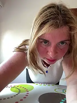 Lombada online show from May 23, 4:00 pm