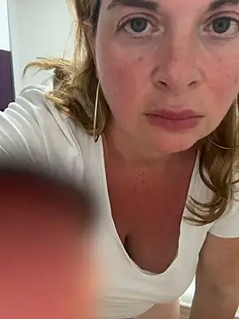 Lombada online show from June 26, 9:52 pm