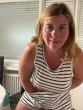 Lombada online show from July 5, 7:43 pm