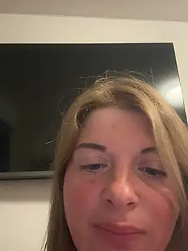 Lombada online show from July 13, 9:39 pm