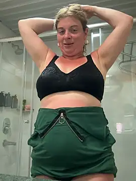 Lombada online show from July 20, 8:55 pm