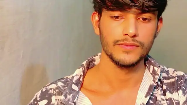 kingkartik7 online show from February 9, 3:49 pm