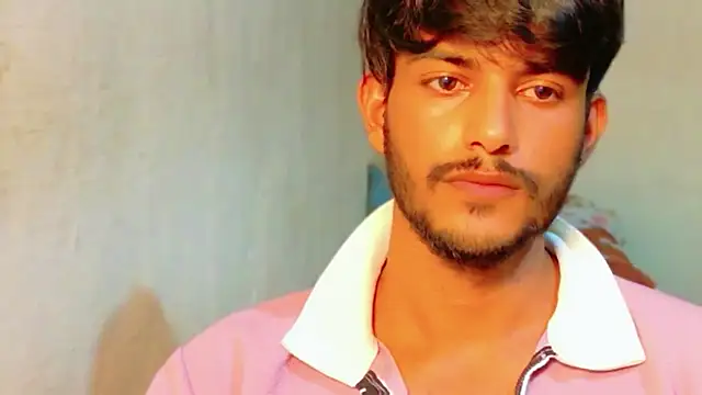Snapshot of kingkartik7 chatting on May 15, 3:52 pm kingkartik7 online show from May 15, 3:52 pm