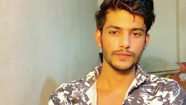 Snapshot of kingkartik7 chatting on May 31, 4:58 pm kingkartik7 online show from May 31, 4:58 pm