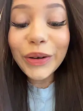 Chloe  Moon online show from February 15, 3:09 pm