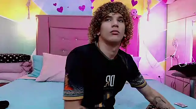 Snapshot of tylor_boy chatting on March 23, 3:10 am tylor boy online show from March 23, 3:10 am