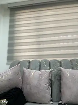 Milff parkerrr online show from December 27, 7:46 pm