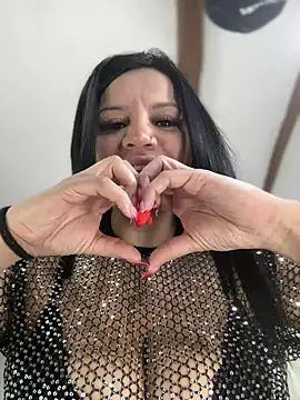 Snapshot of Milff_parkerrr chatting on January 8, 11:21 am Milff parkerrr online show from January 8, 11:21 am