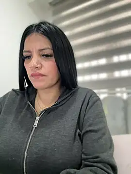 Snapshot of Milff_parkerrr chatting on January 14, 6:17 pm Milff parkerrr online show from January 14, 6:17 pm