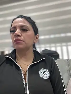 Milff parkerrr online show from January 15, 10:24 pm