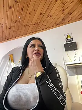 Milff parkerrr online show from March 8, 4:17 pm