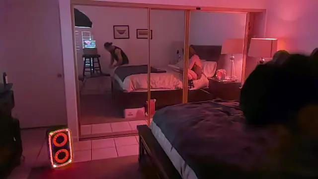  Studio4Three  online show from February 8, 10:57 pm