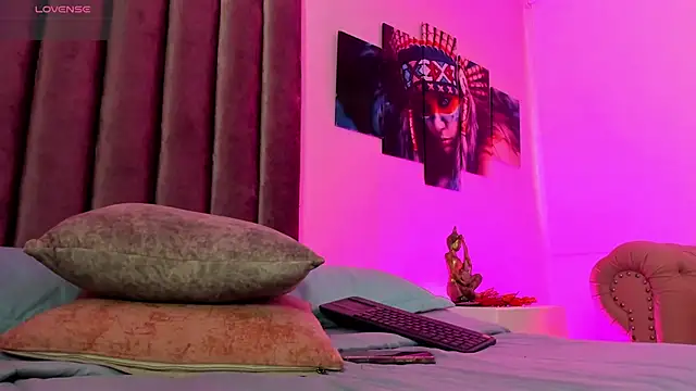 Isabella Flowers online show from December 14, 8:24 pm