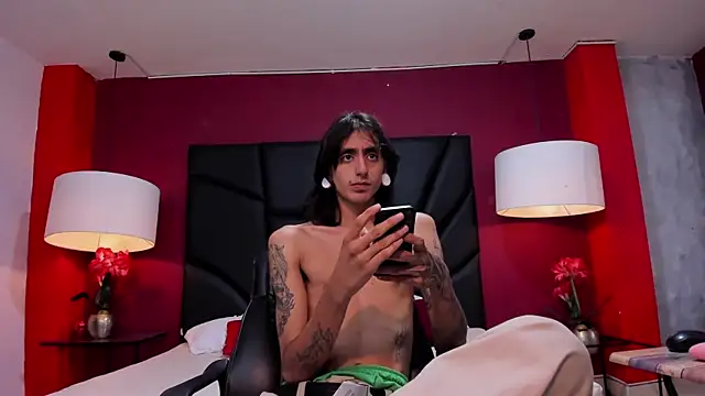 Snapshot of Matthew_Dixonn chatting on December 31, 4:38 am Matthew Dixonn online show from December 31, 4:38 am