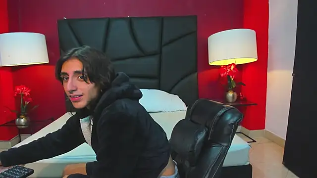 Snapshot of Matthew_Dixonn chatting on January 5, 3:53 am Matthew Dixonn online show from January 5, 3:53 am