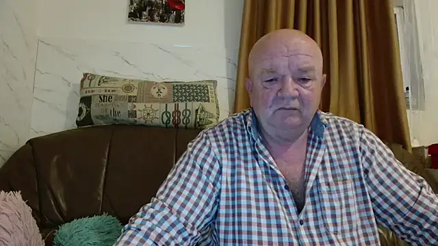 fullballs6 online show from March 27, 3:34 am