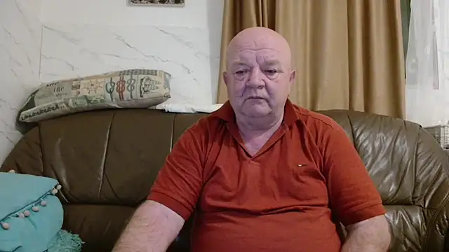 fullballs6 online show from April 13, 2:17 am