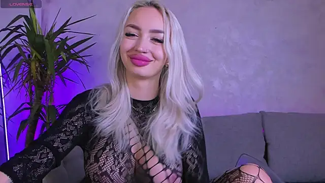 BambiAndAyline online show from February 6, 4:21 am