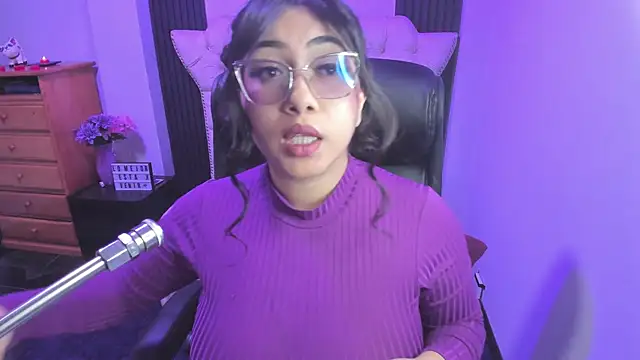 Sexy cristall  online show from February 2, 7:01 pm