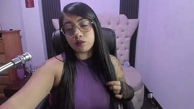 Snapshot of Sexy_cristall_ chatting on July 9, 7:51 pm Sexy cristall online show from July 9, 7:51 pm